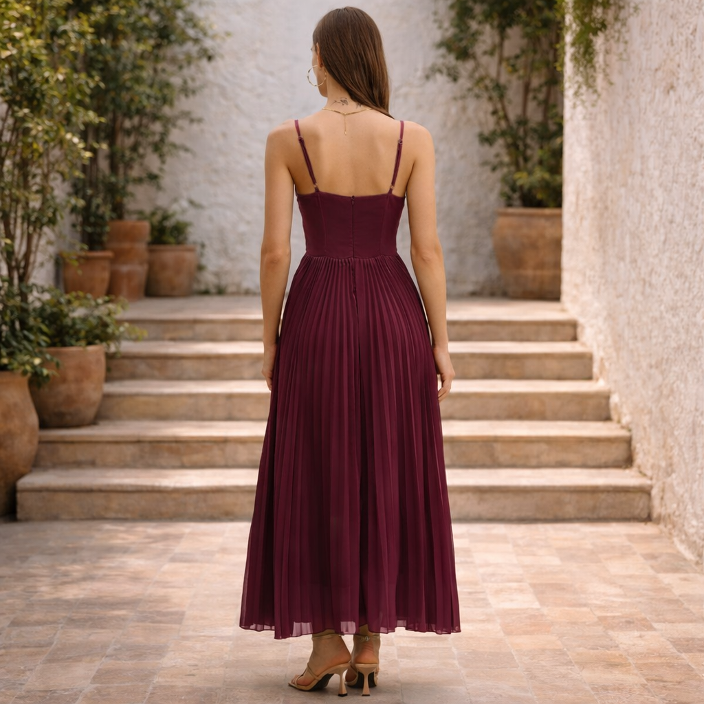 VESTIDO RUBY™ | Movimiento y elegancia en tono vino