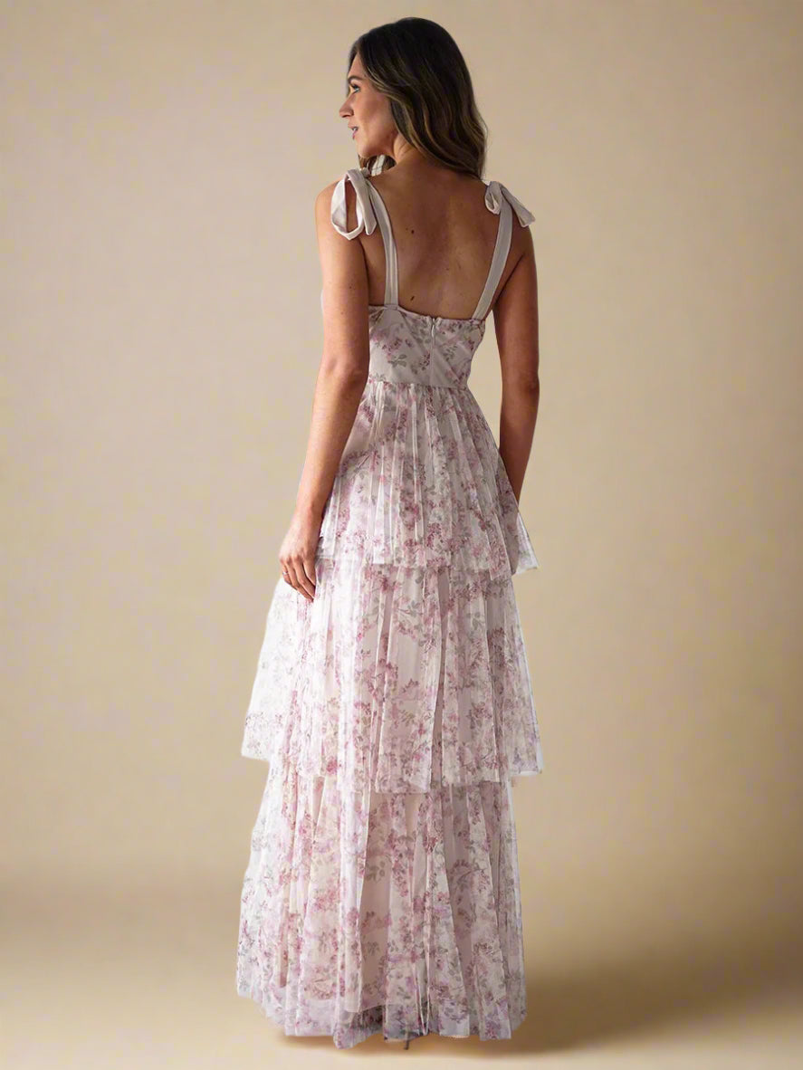 Kleid Sara™ | Florale Romantik mit einem verträumten Touch