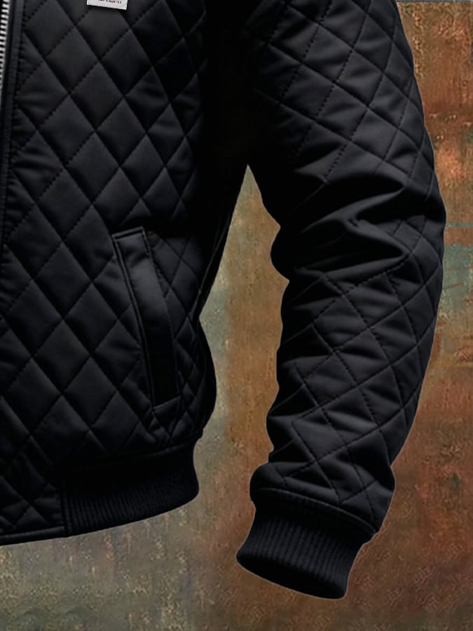 SCHWARZE JACKE AUS KUNSTLEDER MIT KUNSTSCHULTERN