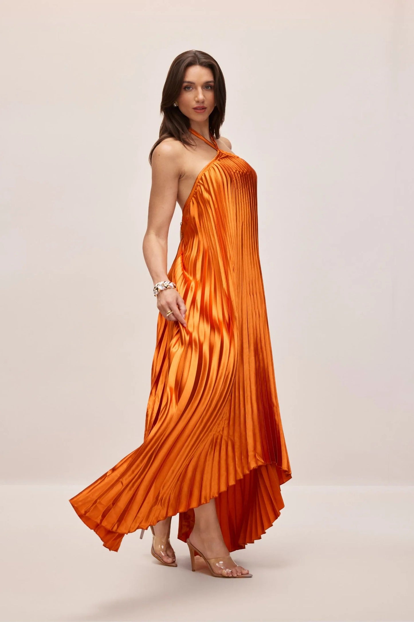 Kleid Noelia™ | Fließende Eleganz mit raffiniertem Glanz