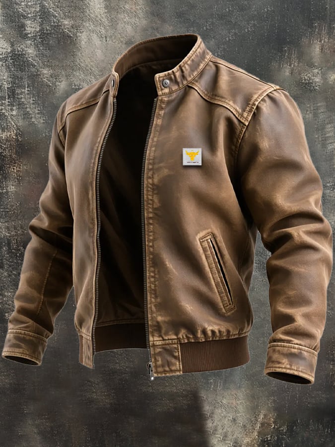 GEALTERTE BRAUNE STOFFJACKE IN KLASSISCHEM SCHNITT