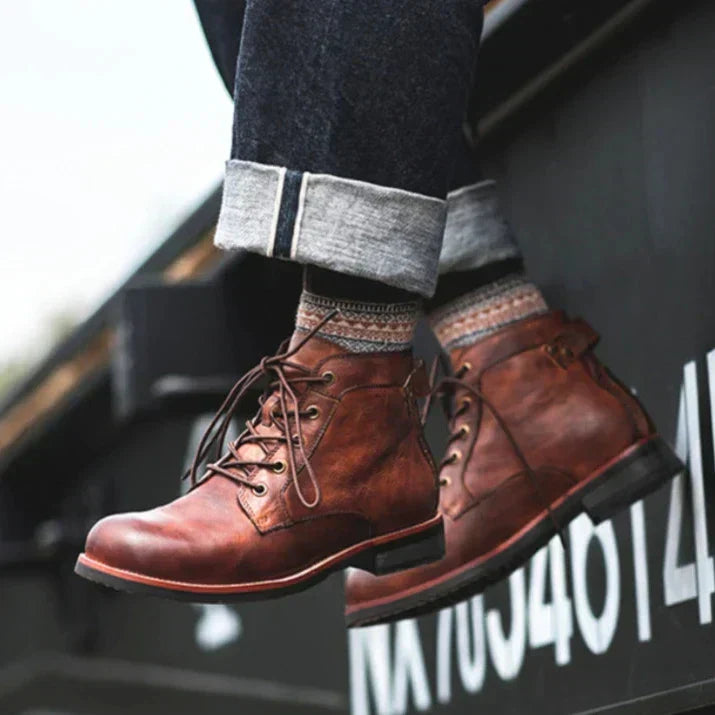 Caleb | Hohe Stiefel