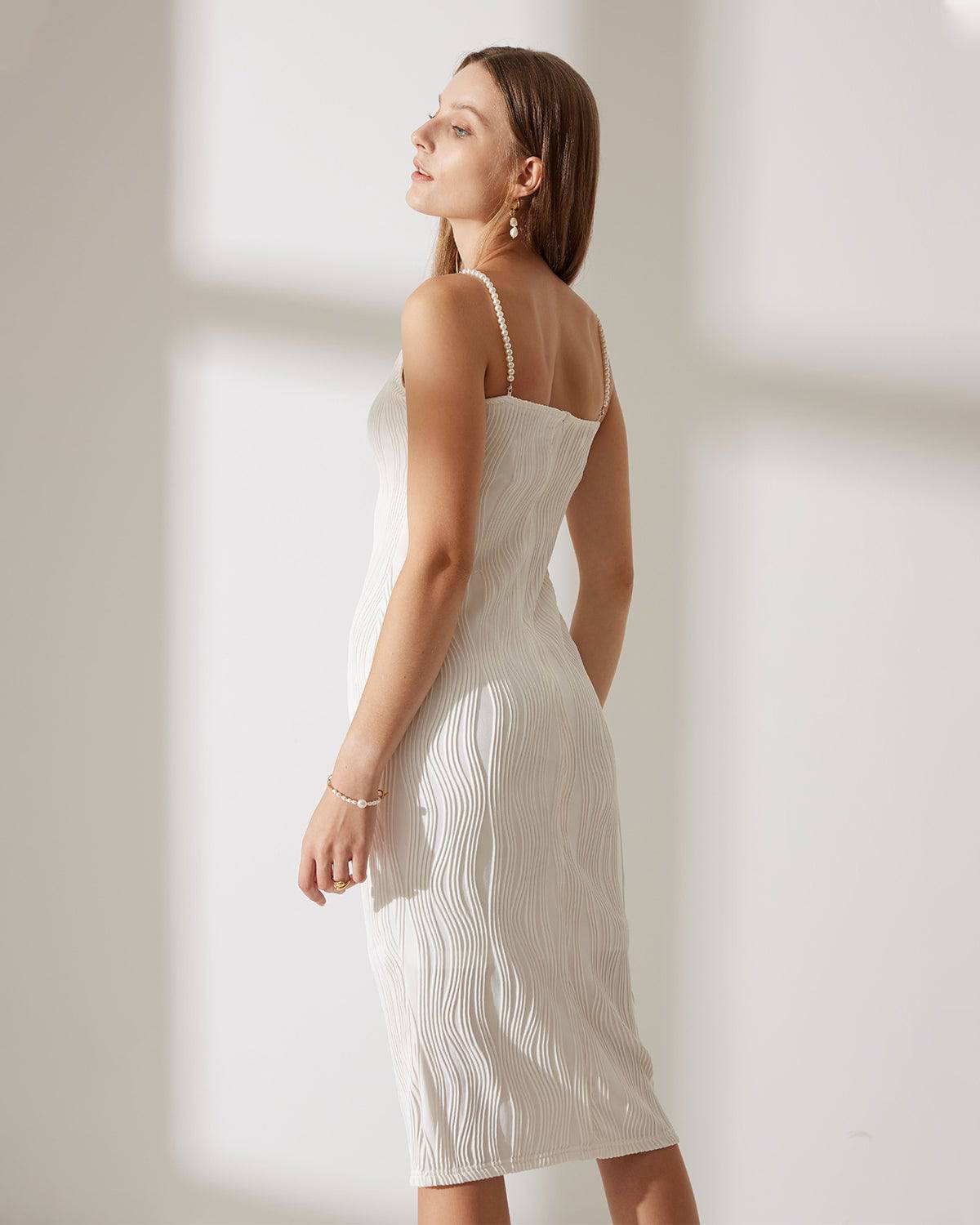 Kleid Laura™ | Dezente Eleganz und raffinierte Textur