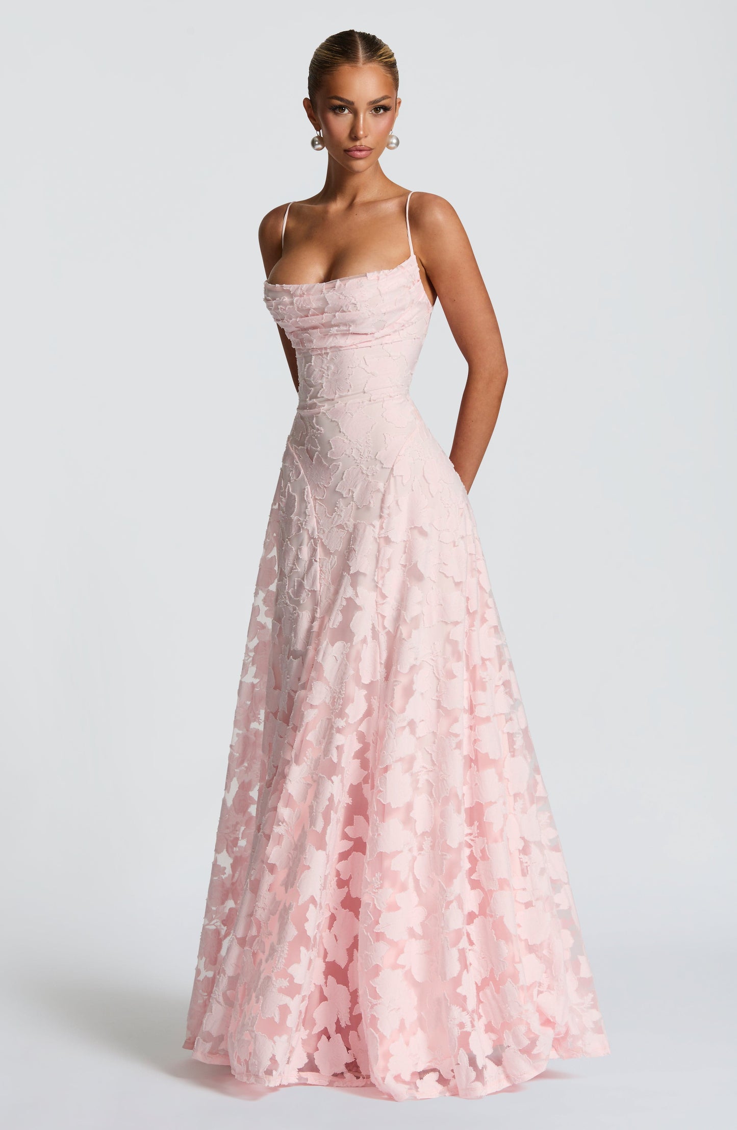 Kleid Manuela™ | Fließende Eleganz mit edlem Finish