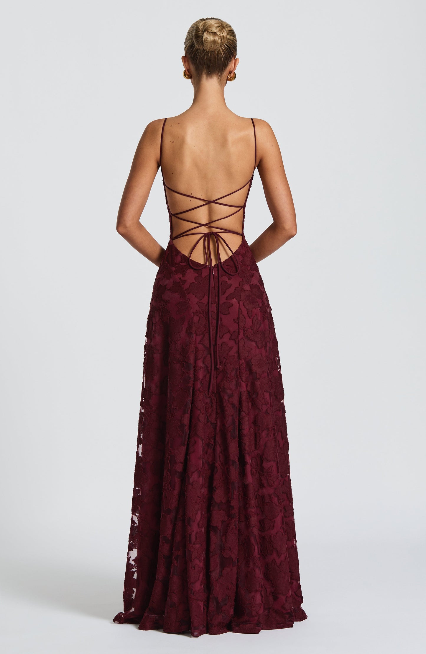 Kleid Manuela™ | Fließende Eleganz mit edlem Finish