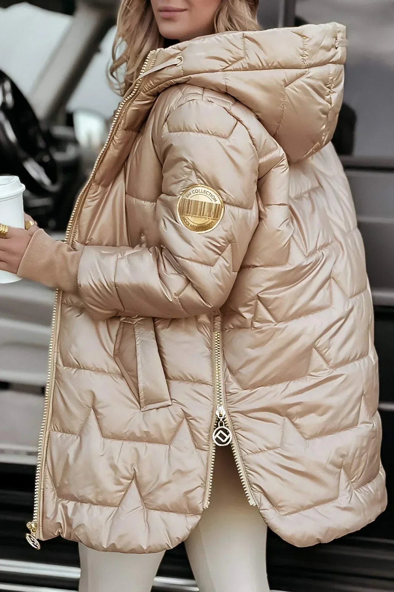Nora – Eleganter Wintermantel mit Kapuze und Steppung