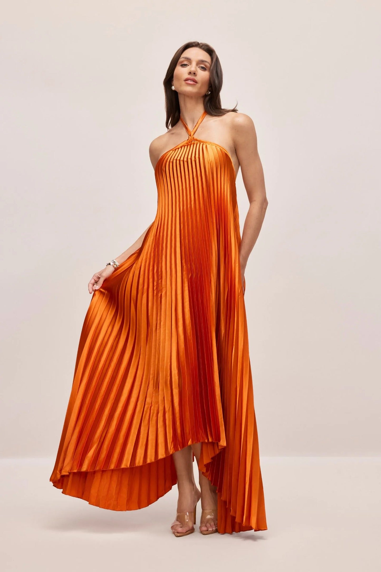 Kleid Noelia™ | Fließende Eleganz mit raffiniertem Glanz