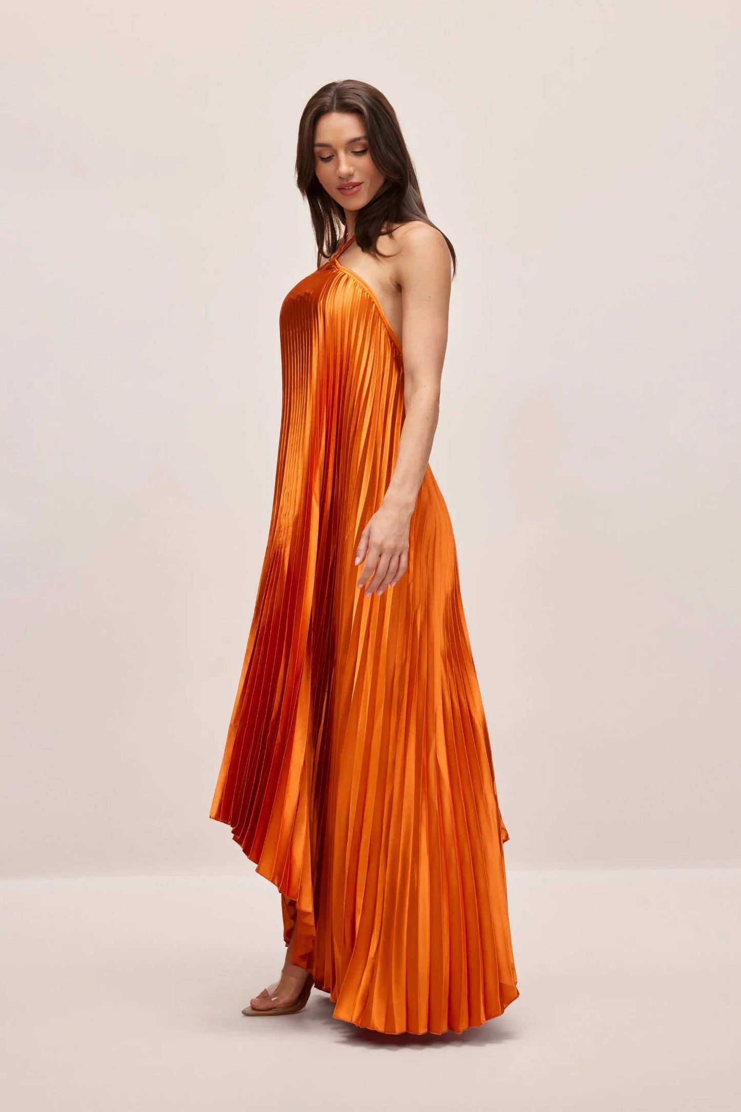Kleid Noelia™ | Fließende Eleganz mit raffiniertem Glanz