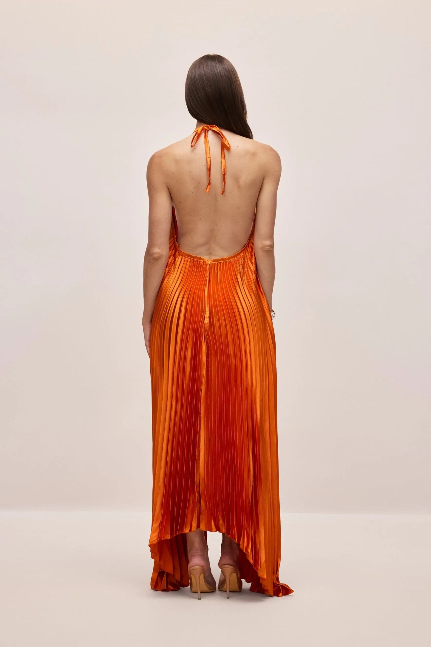 Kleid Noelia™ | Fließende Eleganz mit raffiniertem Glanz