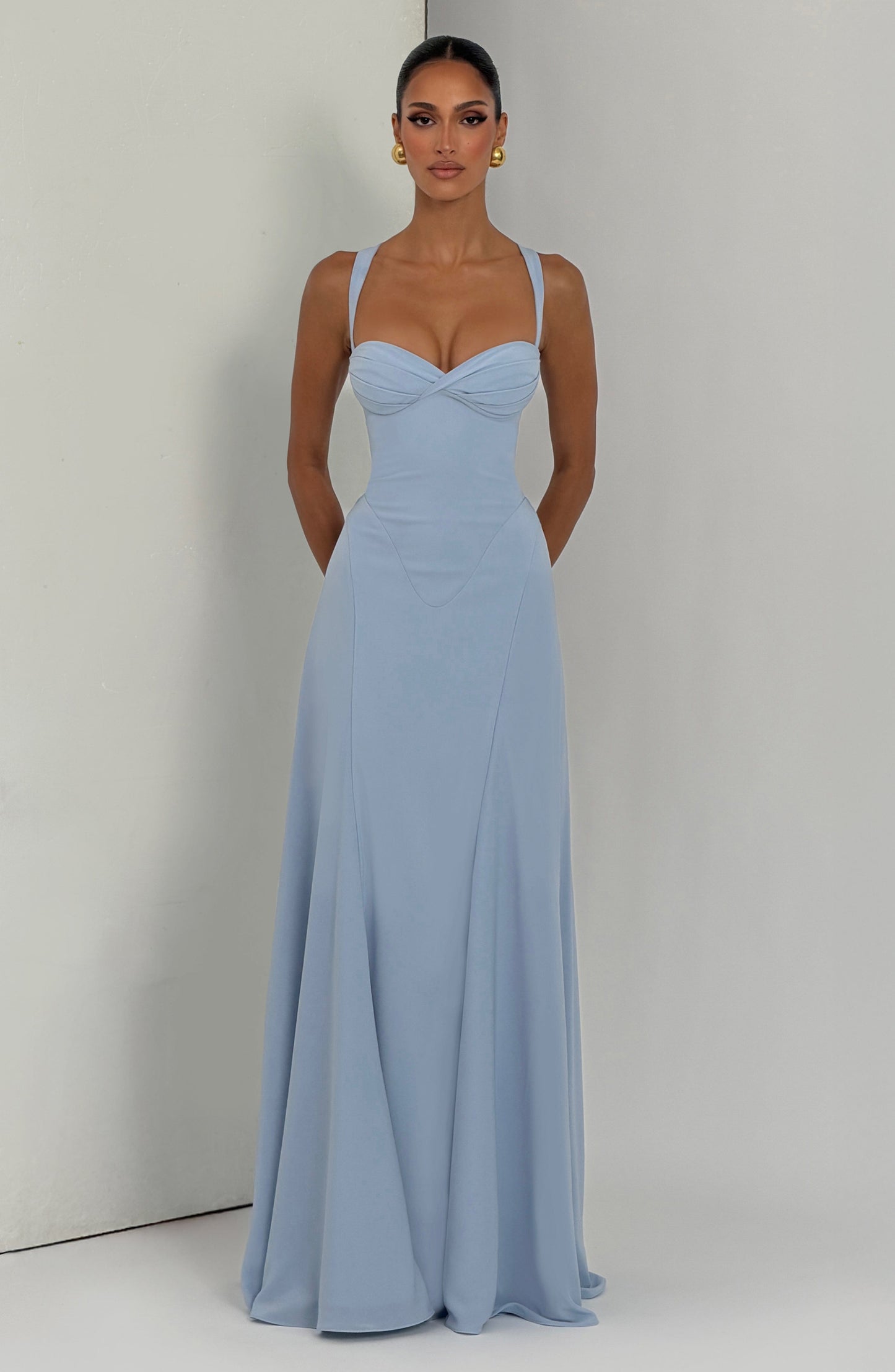 Leire™ Kleid | Fließende Eleganz mit Herz-Ausschnitt