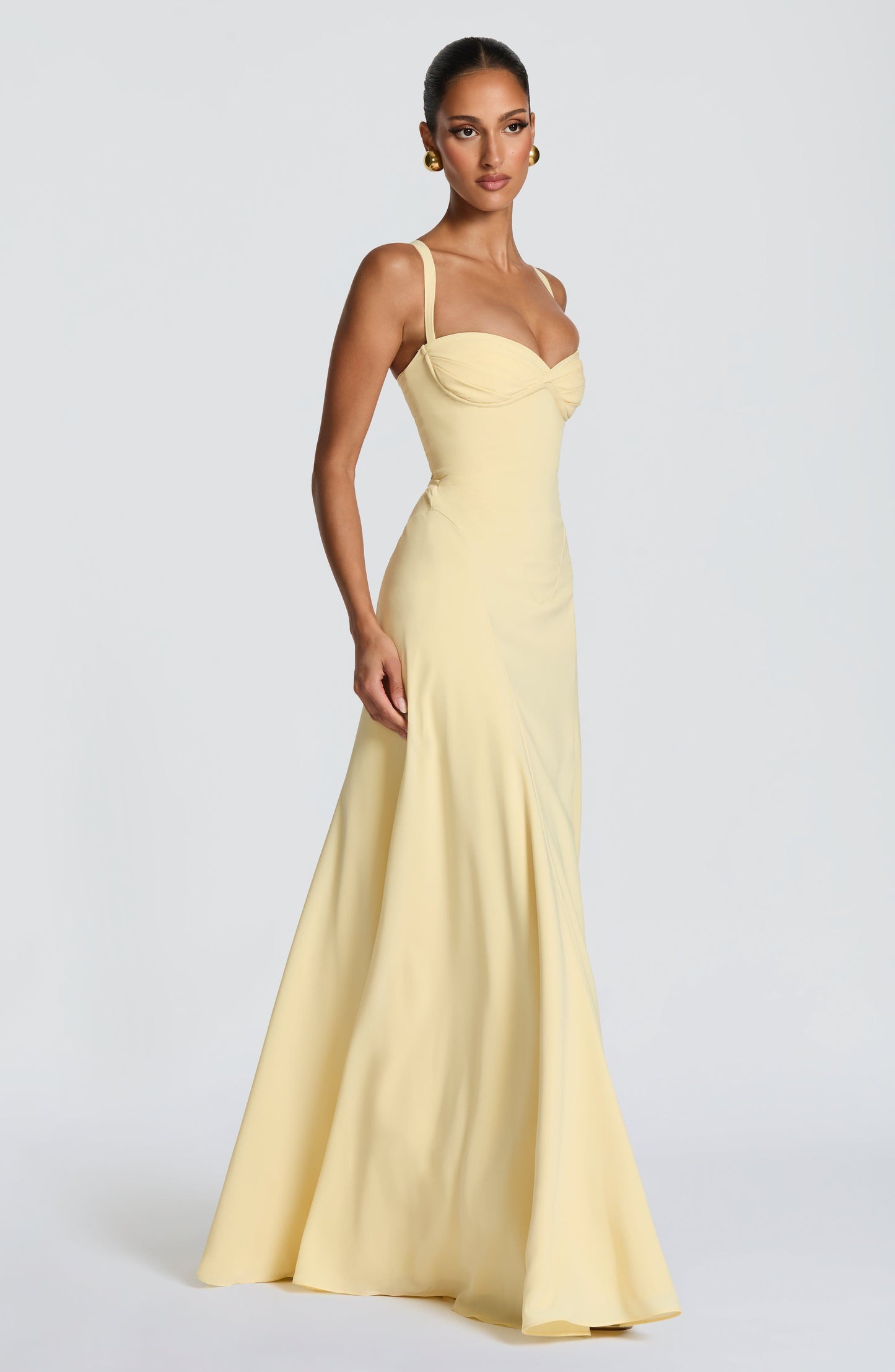 Leire™ Kleid | Fließende Eleganz mit Herz-Ausschnitt