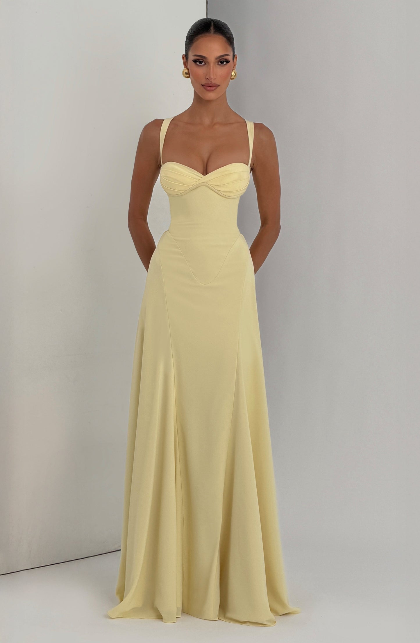 Leire™ Kleid | Fließende Eleganz mit Herz-Ausschnitt