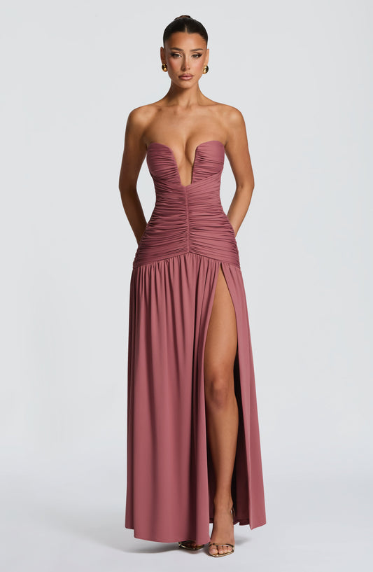 Junia™ Kleid |Strukturelle Eleganz in jedem Detail