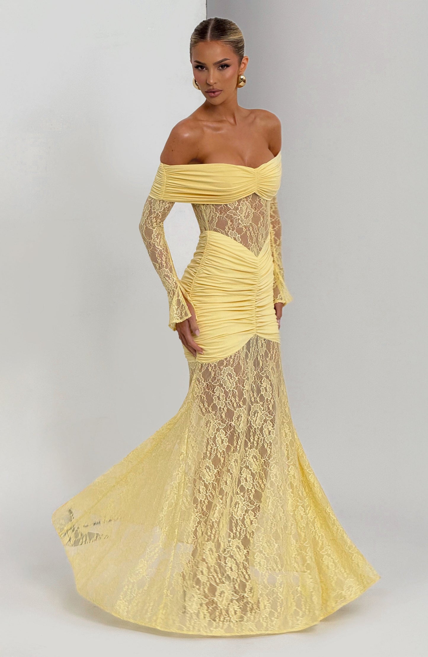 Kleid Libra™ | Raffinierte Eleganz mit Spitze und Drapierung